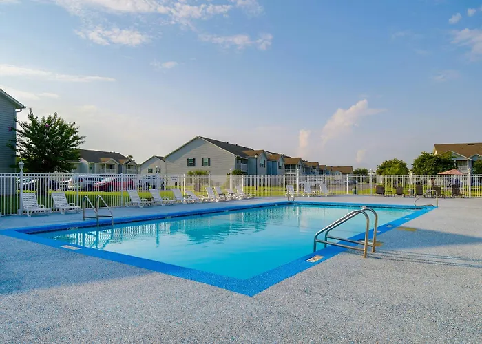 Pool & Hot Tub Access! Family Condo, 5 Mi To